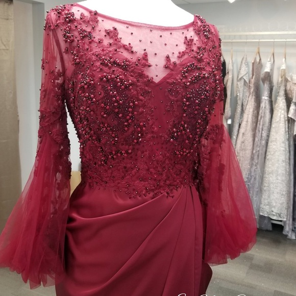 Dresses & Skirts - Beautiful& elegant burgundy gown
